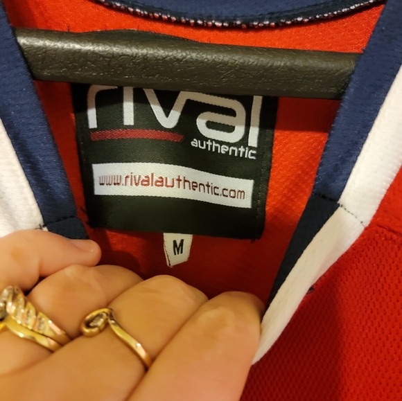 MINNESOTA Red Super Series 2010 Men's JERSEY With Matching Socks - Picture 3 of 4